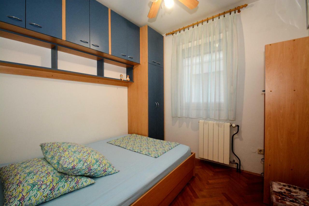 Apartman Vanja Omis Exterior photo