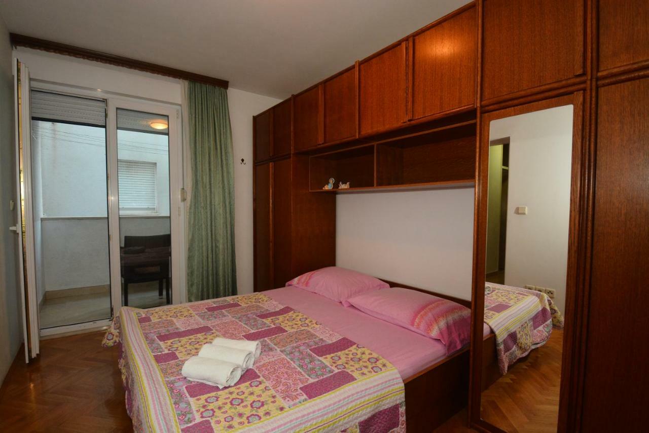 Apartman Vanja Omis Exterior photo